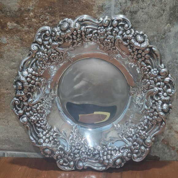 Vintage Silver Plated Metal Floral Serving Platter Tray - Picture 4 of 11